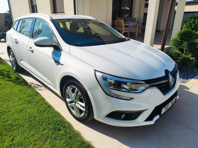 Renault Megane 1.6 Benzină 2017 Euro 6 – Stare Impecabilă, Climatronic, Pilot Automat, Pachet Crom