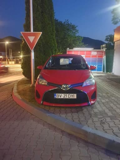 Toyota Yaris 1.0 benzină 69 CP – 2016