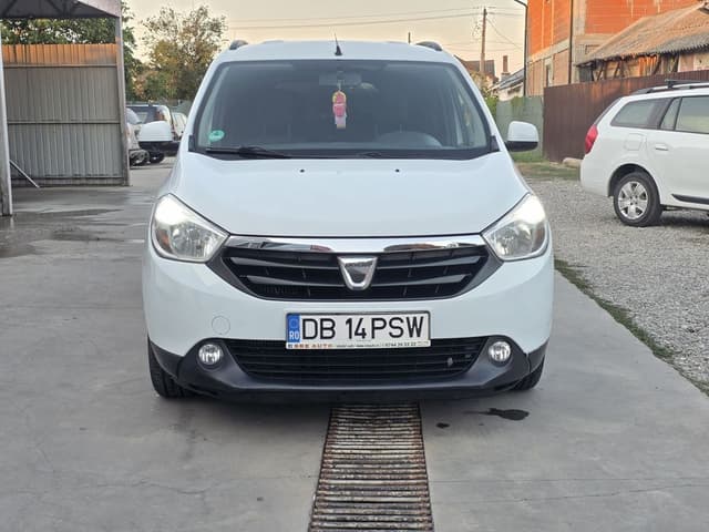 Dacia Lodgy 1.5 dci 115 CP, Cutie Automată 6+1, An 7 Locuri, Rate, Livrare Națională