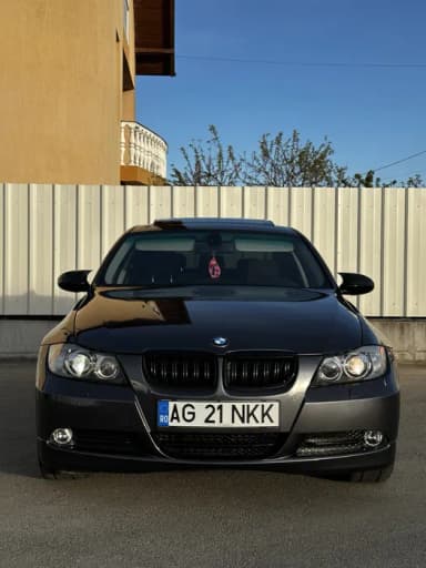 BMW 320d E90 | 2008 | 177 CP | Trapă | Navi | Xenon