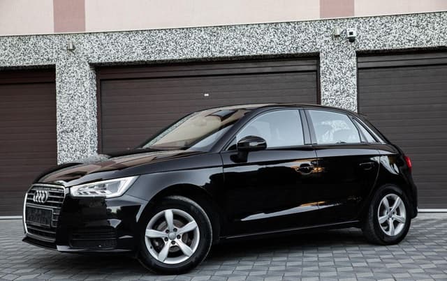 Audi A1 Sportback 1.0 TFSI Euro 6 | 2015 | Faruri Bi-Xenon | Încălzire în Scaune | Navigație