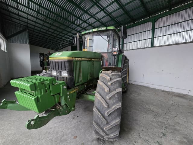 Tractor John Deere 6800 Vadu Parului