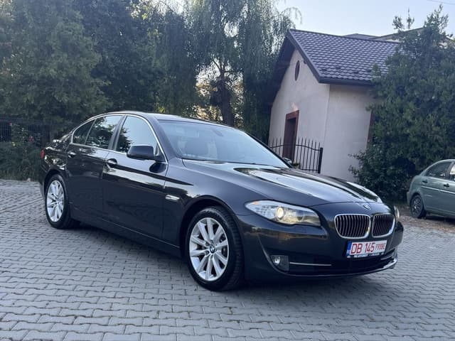 BMW 520d 184 CP Cutie Automată – RAR Efectuat, Bi-Xenon, Cameră Marșarier, Jante R18, Impecabil