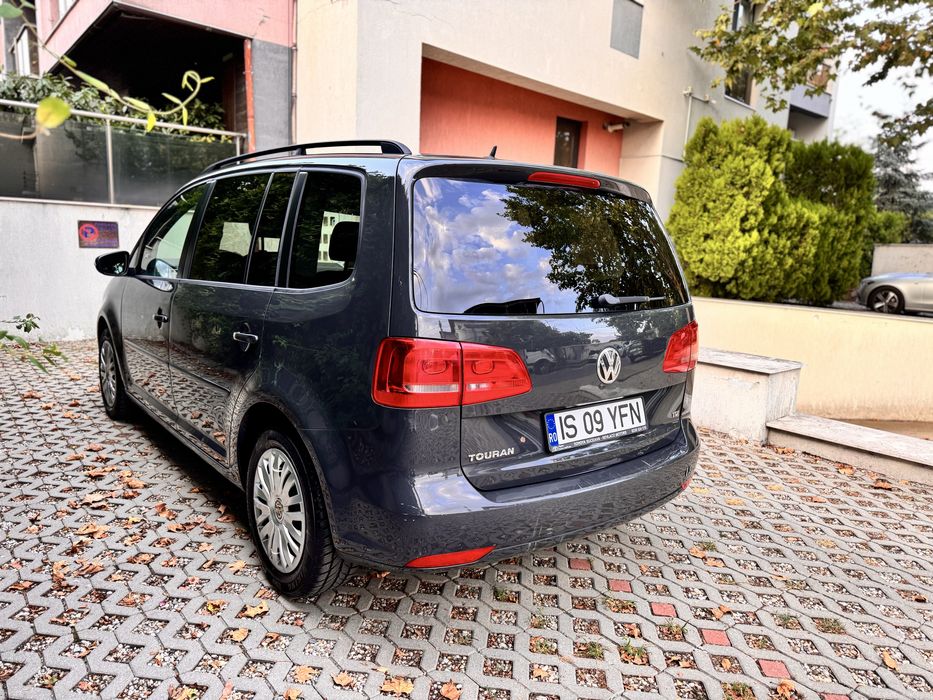 Volkswagen Touran 2014 1.6 Diesel Euro 5 – 135.000 km Reali, Unic Proprietar, Vopsea Originală - Imagine 3