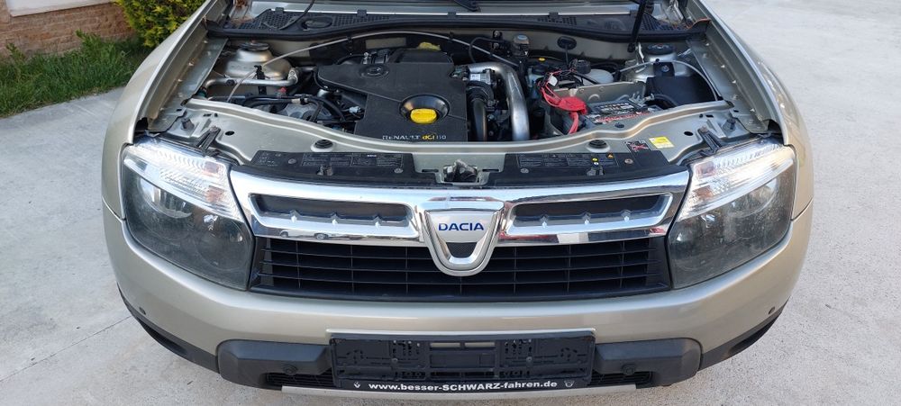 Dacia Duster Prestige 4x4 (An 2011 / Luna 06) - Imagine 8