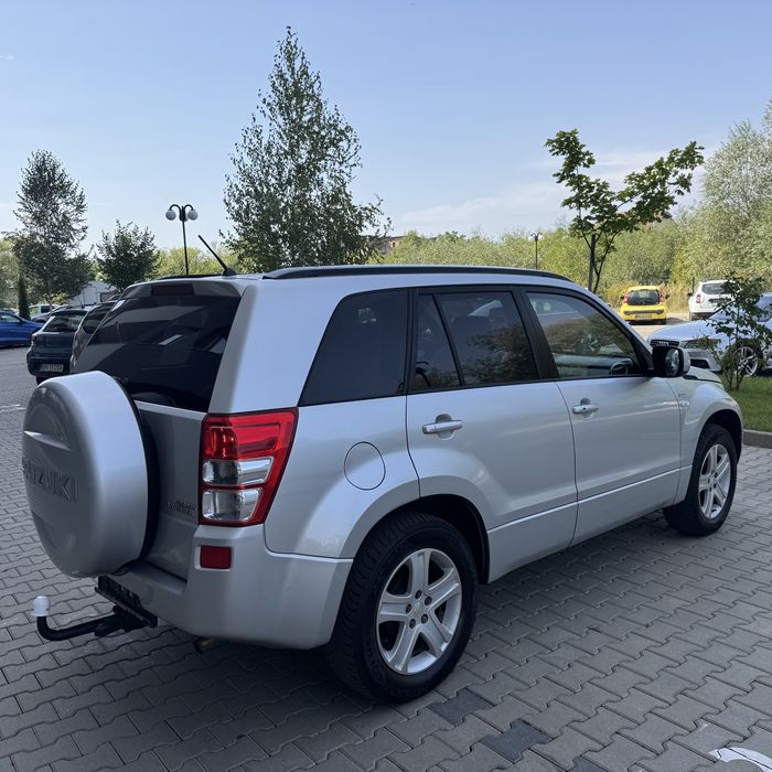 Suzuki Grand Vitara 1.9 DDiS 130 CP 4x4 – 2006-2011 Model, Climatronic, Scaune Încălzite - Imagine 5