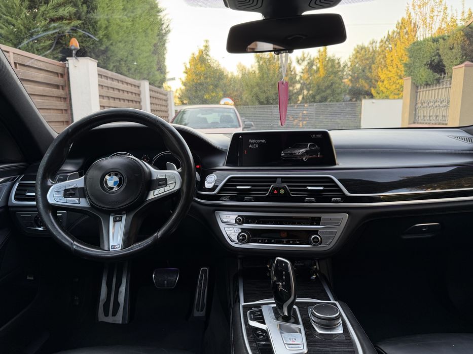 BMW 740d xDrive M Paket – An 2018, Faruri Laser, Head-Up Display, Trapă, Soft Close, 3 Chei (inclusiv Cheie Display) - Imagine 8