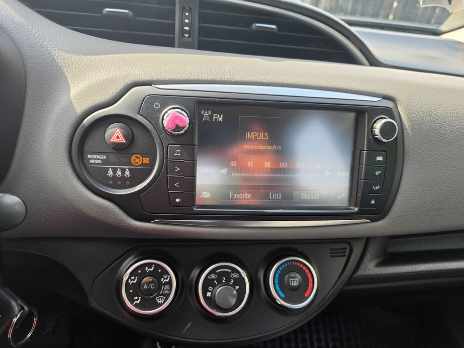 Toyota Yaris 1.0 benzină 69 CP – 2016 - Imagine 7