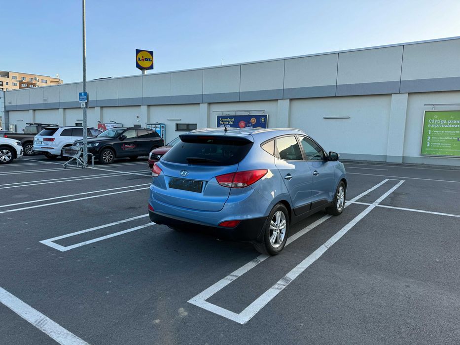 Hyundai ix35 2.0 CRDI 184 CP 4x4 – De Nouă în România (Țiriac Auto), Distribuție și Ambreiaj Schimbate - Imagine 3