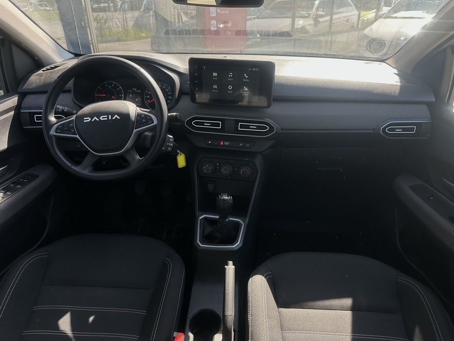 Dacia Logan – An 2022 – 89.000 km – 0.9 GPL + Benzină – 10.500 € Negociabil - Imagine 6