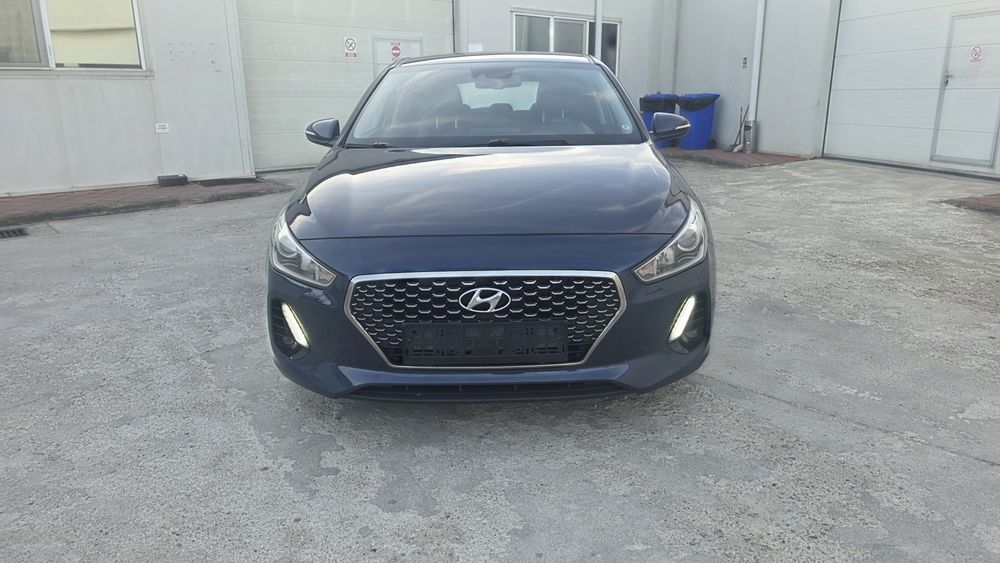 Hyundai i30 1.6 Diesel 110 CP – An / Euro 6 – Keyless GO & Entry – Cameră Marșarier - Imagine 2