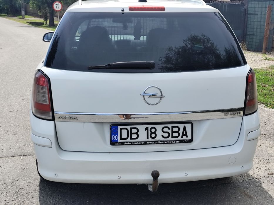 Opel Astra 2011 Diesel 1.7L Manuală - Imagine 2