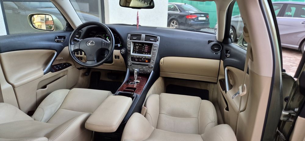 Lexus IS 250 (2008) – 2.5 Benzină V6, 208 CP, 93.000 km - Imagine 7