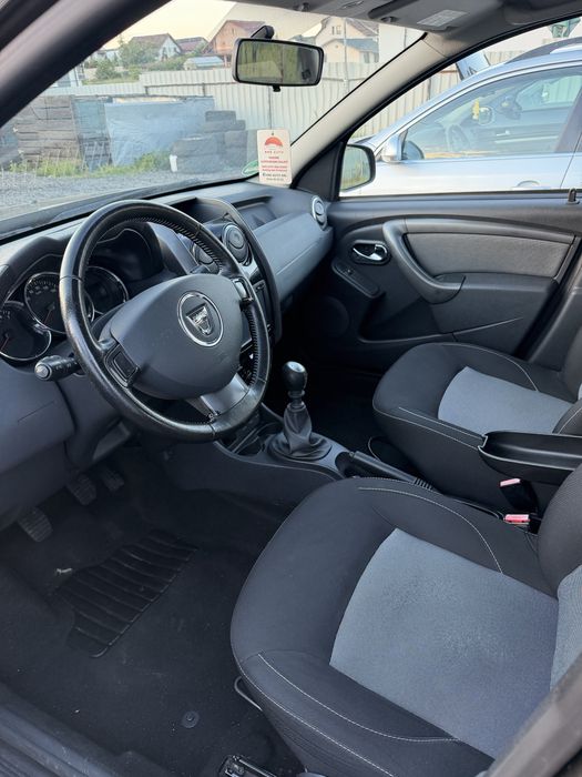 Dacia Duster 1.2 Tce | Navigație | Camera | A/C - Imagine 5