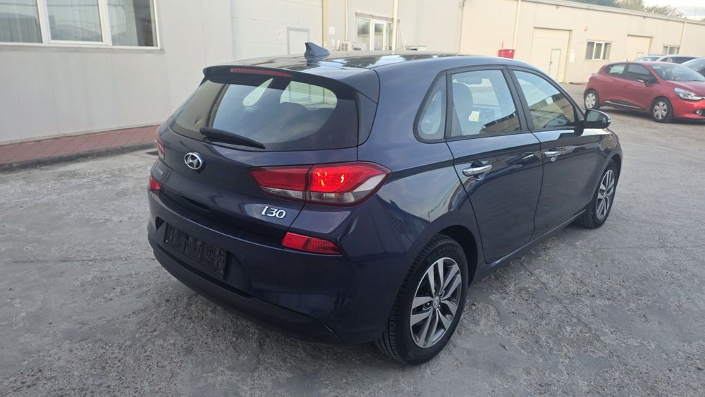 Hyundai i30 1.6 Diesel 110 CP – An / Euro 6 – Keyless GO & Entry – Cameră Marșarier - Imagine 4