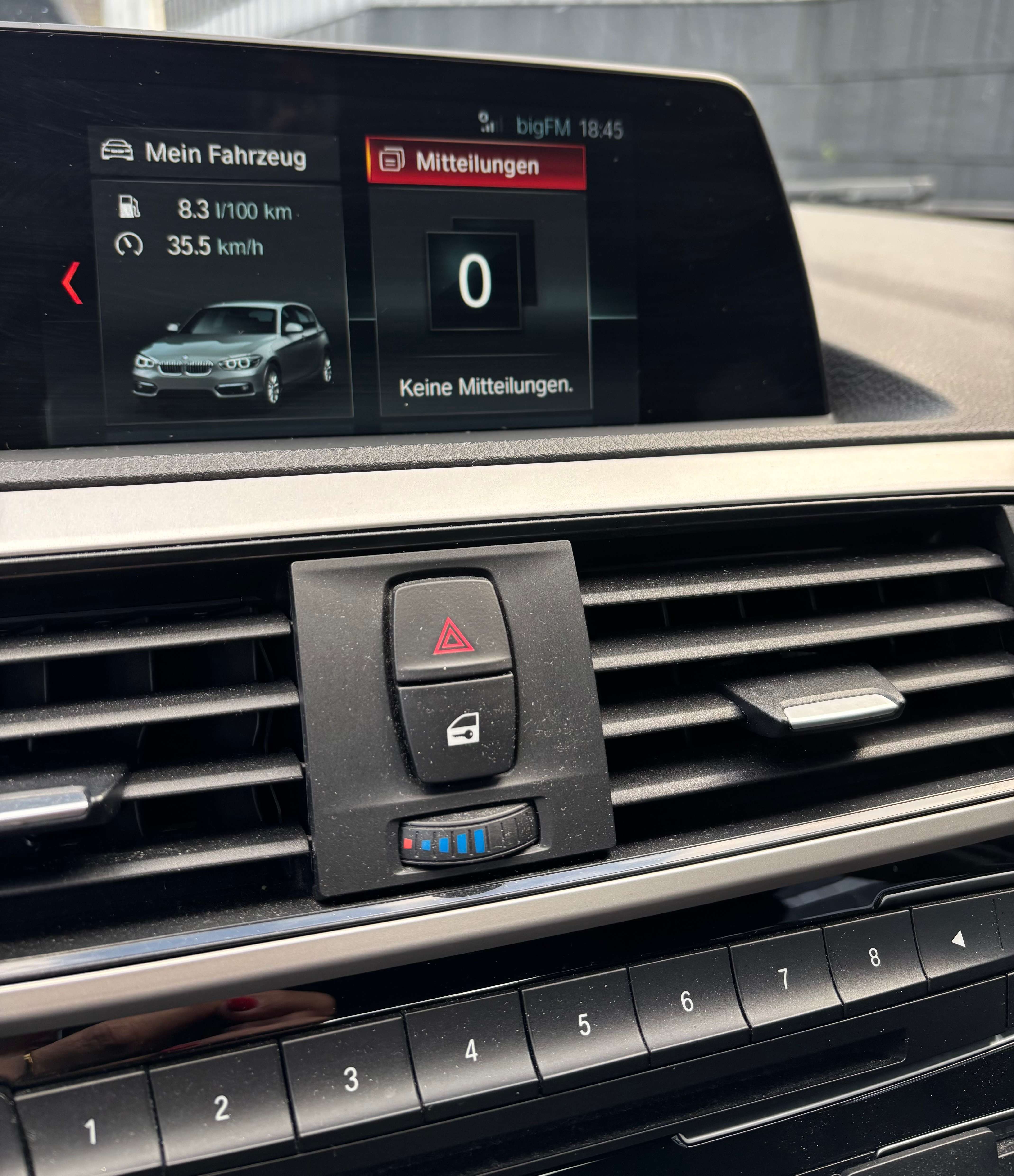BMW 116 Advantage – An 2018 (Septembrie) – 77.200 km – 109 CP Benzină – Garanție EuroPlus - Imagine 11