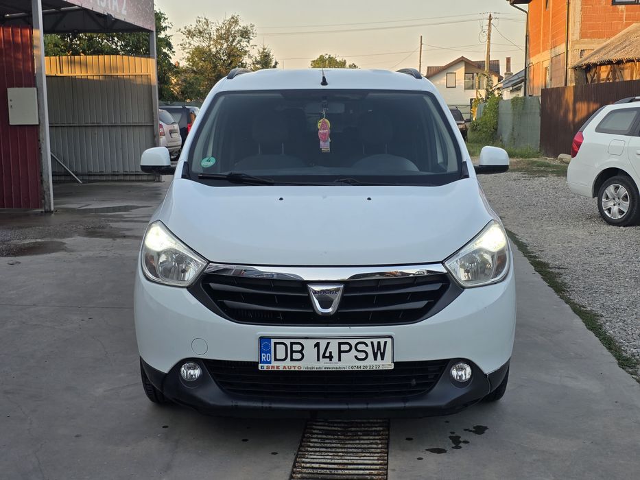 Dacia Lodgy 1.5 dci 115 CP, Cutie Automată 6+1, An 7 Locuri, Rate, Livrare Națională - Imagine 8
