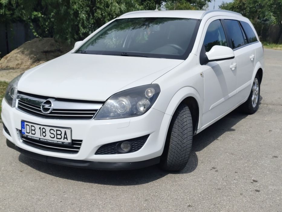 Opel Astra 2011 Diesel 1.7L Manuală - Imagine 6