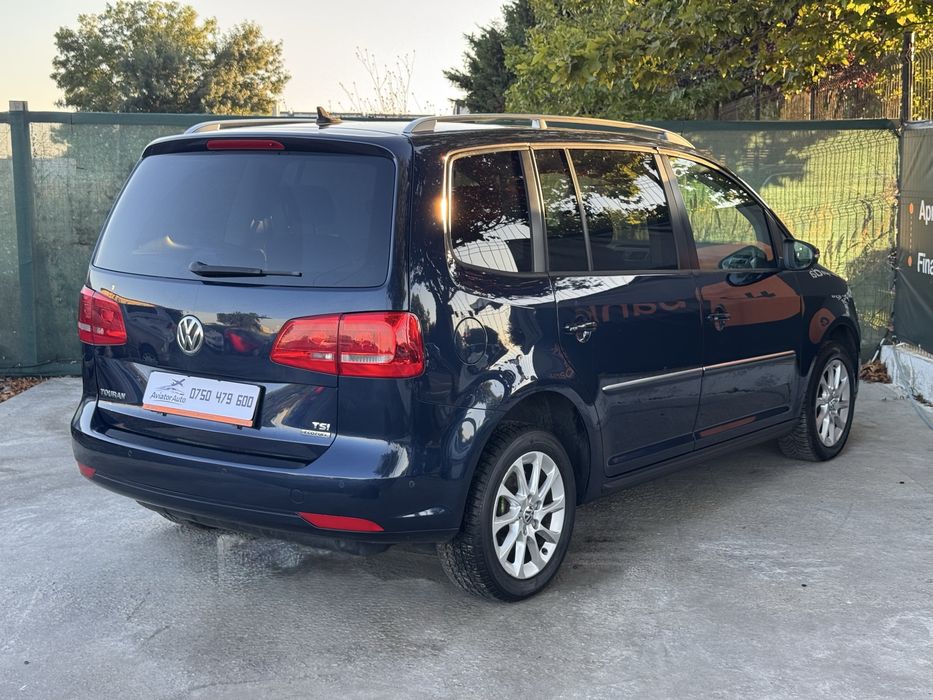 Volkswagen Touran 1.4 TSI EcoFuel Style 150 CP, An 2012, Cutie Automată, 197.600 km, Webasto, Trapă Panoramică - Imagine 3