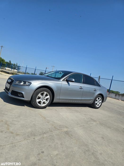 Audi A4 B8 (An 2010) – Unic proprietar în România – Întreținută impecabil - Imagine 2