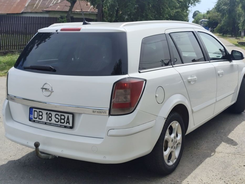 Opel Astra 2011 Diesel 1.7L Manuală - Imagine 5