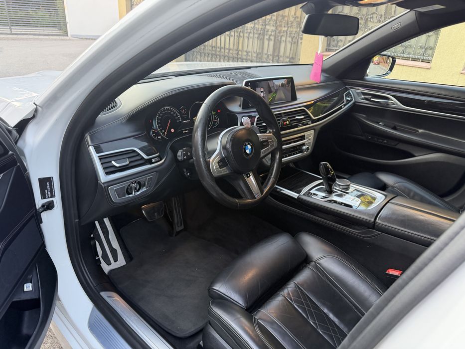 BMW 740d xDrive M Paket – An 2018, Faruri Laser, Head-Up Display, Trapă, Soft Close, 3 Chei (inclusiv Cheie Display) - Imagine 7