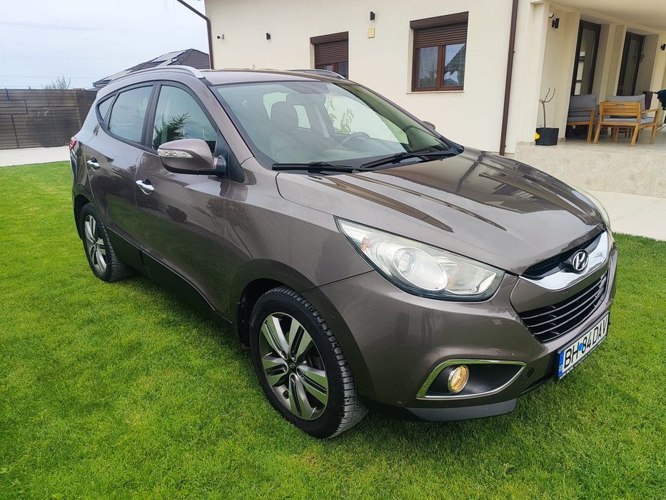 Hyundai ix35 2.0 Diesel 184 CP 4x4 Facelift 2014 Euro 5 – Piele, Încălzire Scaune/Banchetă, Cameră Retur - Imagine 2