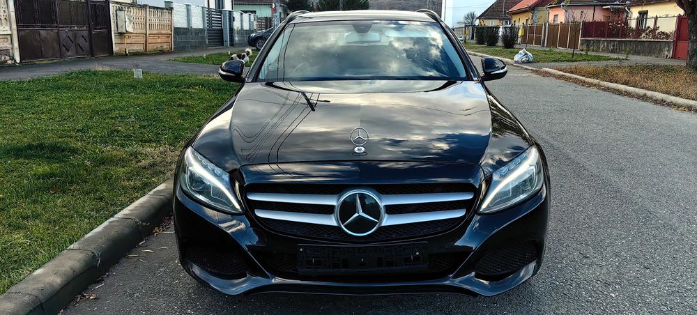 Mercedes C200 / 7g-Tronic / Piele / Navi / Euro 6 - Imagine 4