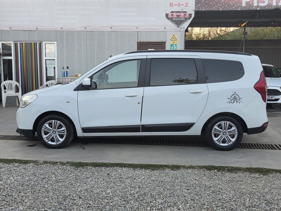 Dacia Lodgy 1.5 dci 115 CP, Cutie Automată 6+1, An 7 Locuri, Rate, Livrare Națională - Imagine 4