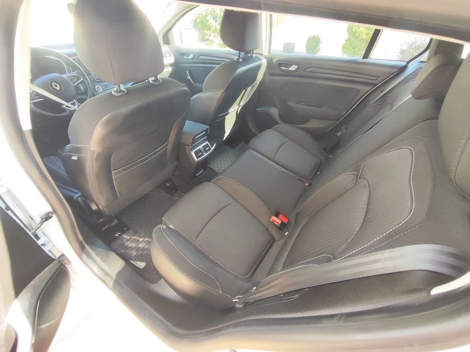 Renault Megane 1.6 Benzină 2017 Euro 6 – Stare Impecabilă, Climatronic, Pilot Automat, Pachet Crom - Imagine 8