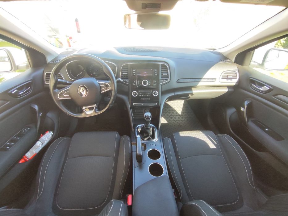 Renault Megane 1.6 Benzină 2017 Euro 6 – Stare Impecabilă, Climatronic, Pilot Automat, Pachet Crom - Imagine 6