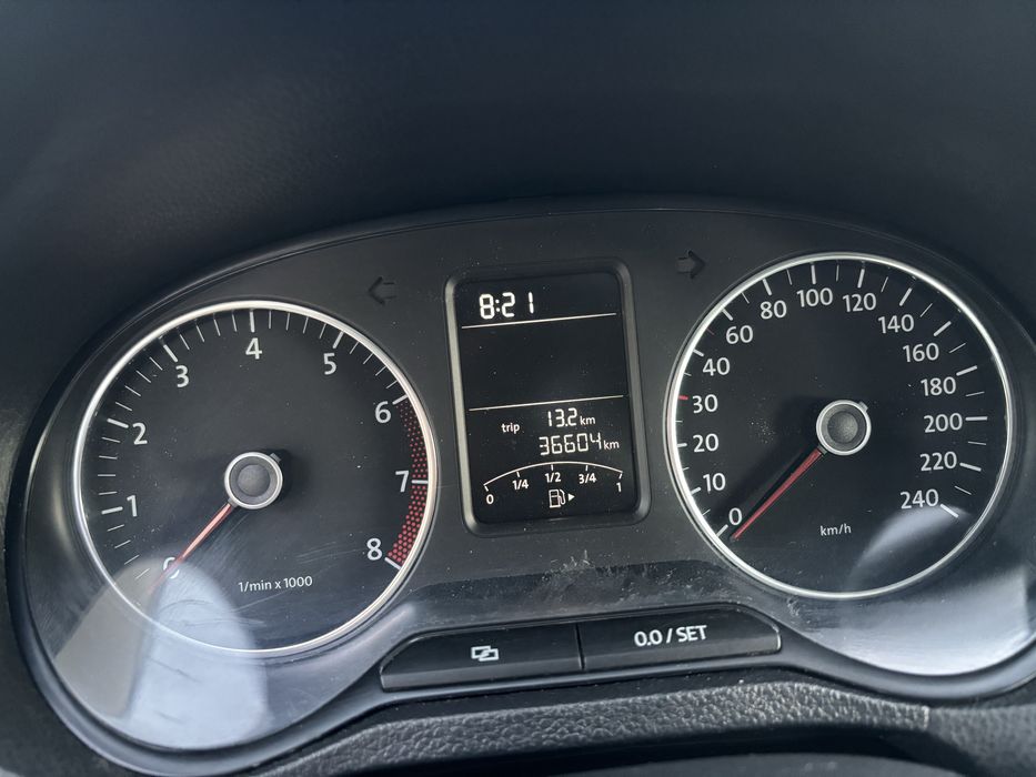 Volkswagen Polo Cross 1.4 Benzină 80 CP 2013 – 36.000 km Reali Dovediți, Import Germania - Imagine 6
