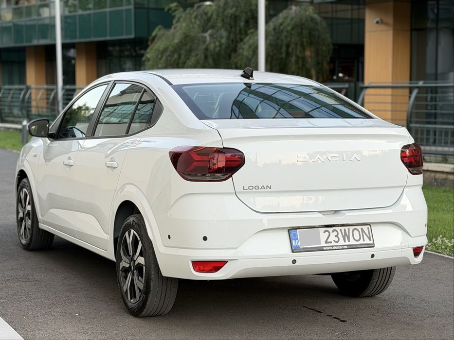 Dacia Logan 2023 1.0 TCE 90 CP doar cu 38.000 Km absolut reali Unic Propietar! - Imagine 5