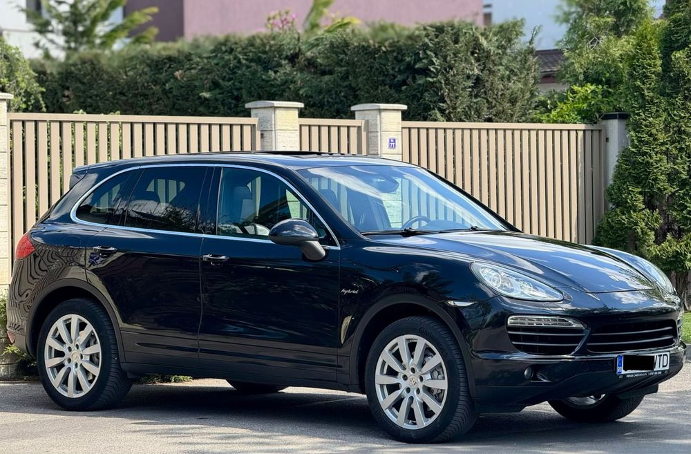 PORSCHE CAYENNE S HYBRID 3.0 V6 – 380 CP | TIPTRONIC 8 S | REALI 270.000 KM