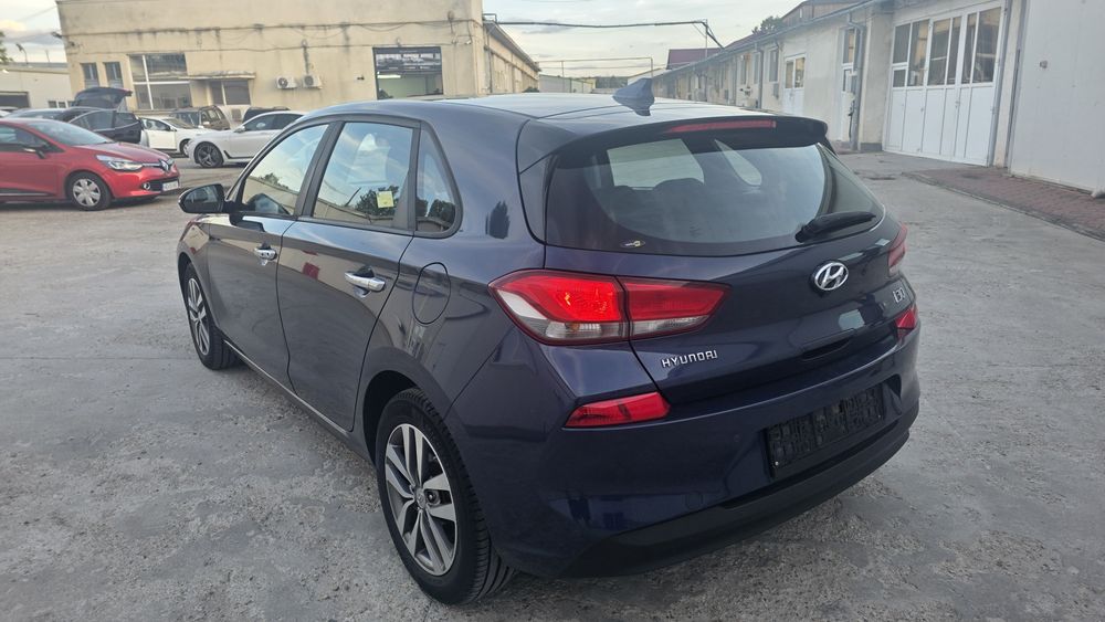 Hyundai i30 1.6 Diesel 110 CP – An / Euro 6 – Keyless GO & Entry – Cameră Marșarier - Imagine 5