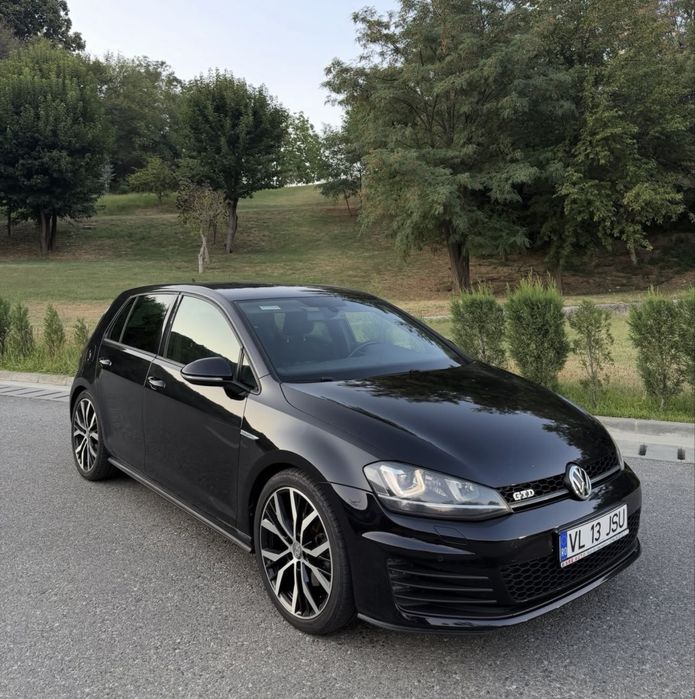 Volkswagen Golf 7 GTD – An 2014 / 2.0 TDI 184 CP Manuală – Euro 6 – Pachet original