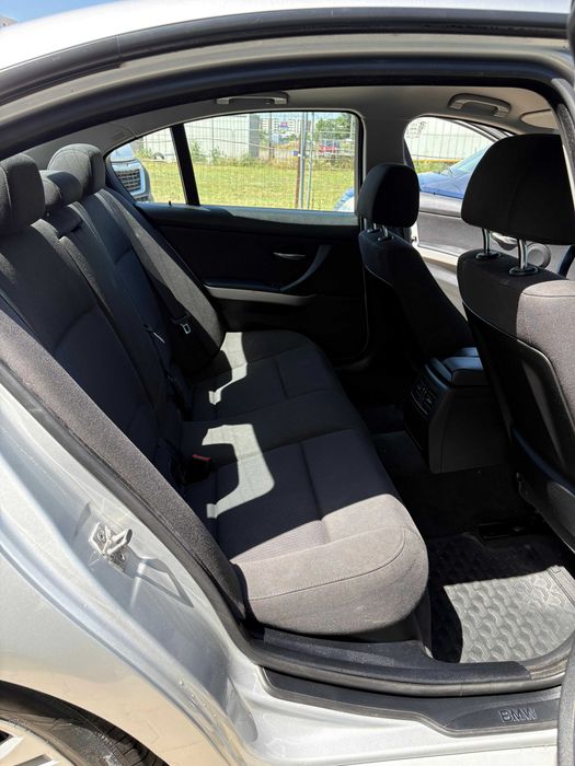 BMW Seria 3 E90 Facelift – 2.0 Benzină 143 CP (Aspirat) – Manuală 6 trepte – Investiții Majore Recente - Imagine 6