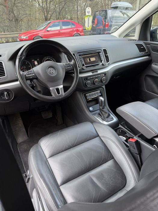 Volkswagen Sharan Highline 2.0 TDI 177 CP DSG — 2015, 7 locuri - Imagine 8