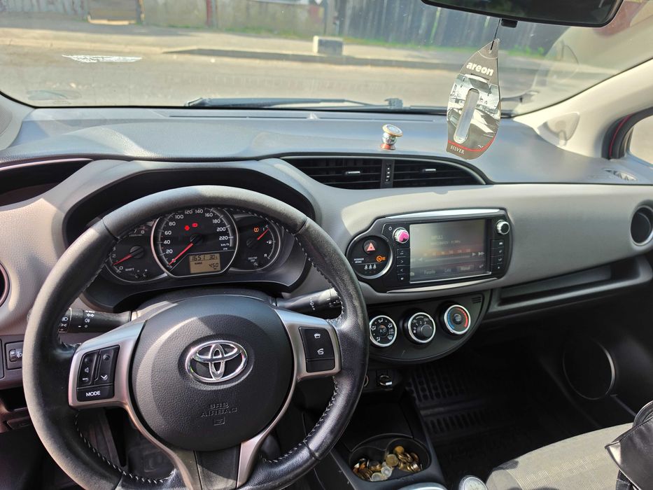 Toyota Yaris 1.0 benzină 69 CP – 2016 - Imagine 6