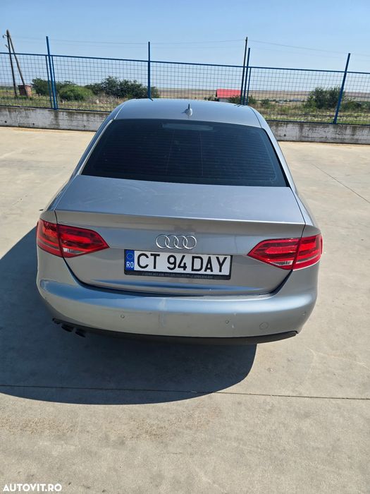 Audi A4 B8 (An 2010) – Unic proprietar în România – Întreținută impecabil - Imagine 8