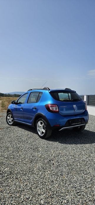 Dacia Sandero Stepway 1.5 dCi (90 CP) – Euro 5 (An 2014) | Navigație, Clima, Cârlig | Carte service la zi - Imagine 3