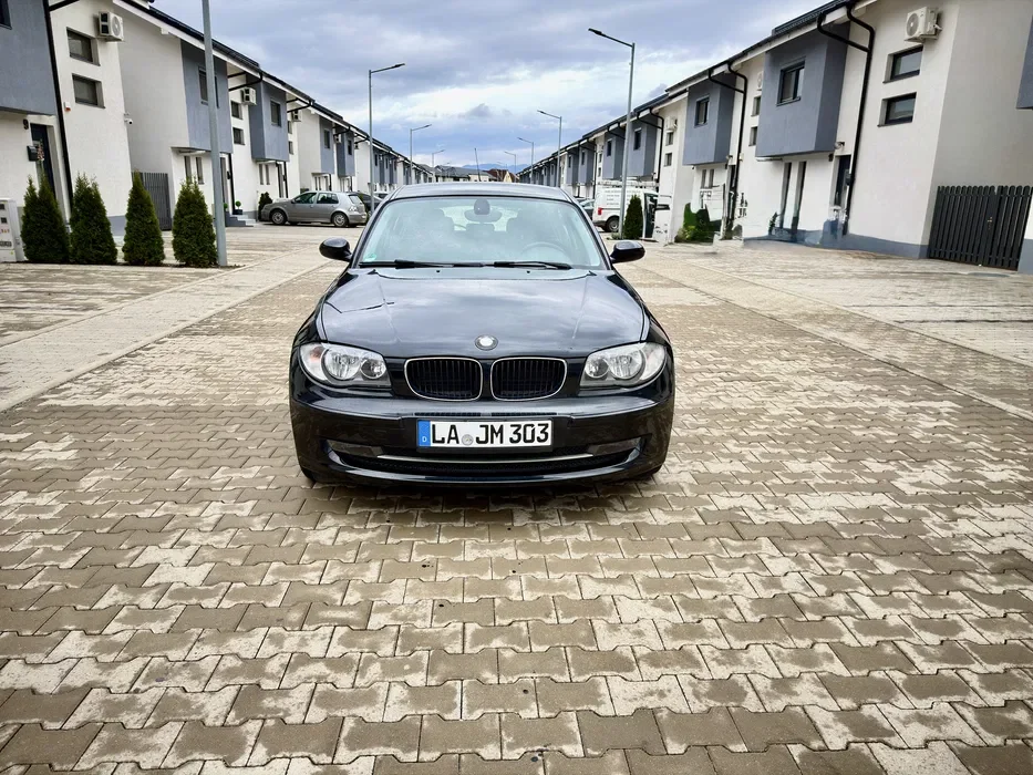 BMW Seria 1 • 118d Facelift 2010 • Euro 5 • 191.000 km Reali • Unic Prop • Revizie Acum 20km - Imagine 2
