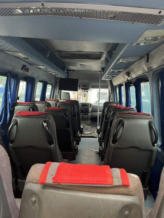 Volkswagen Crafter 2010 Diesel 2.5L Manuală - Imagine 7