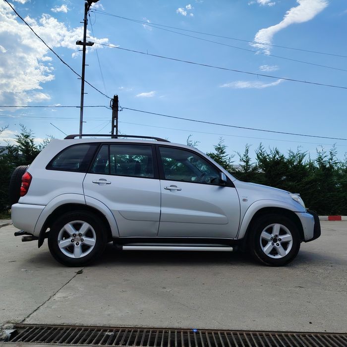 Toyota RAV4 2005 2.0 Benzină + GPL Omologat – 110 CP, 4x4 Permanent, Automată, Volan Pe Dreapta, Înmatriculată RO - Imagine 2