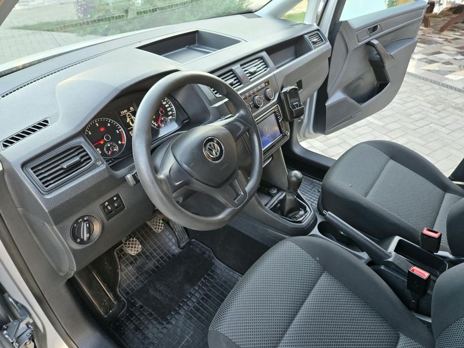 Volkswagen Caddy Maxi 2.0 TDI 2016 · 2 locuri - Imagine 3