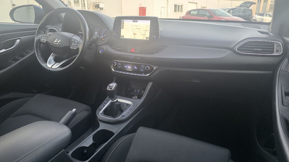 Hyundai i30 1.6 Diesel 110 CP – An / Euro 6 – Keyless GO & Entry – Cameră Marșarier - Imagine 8