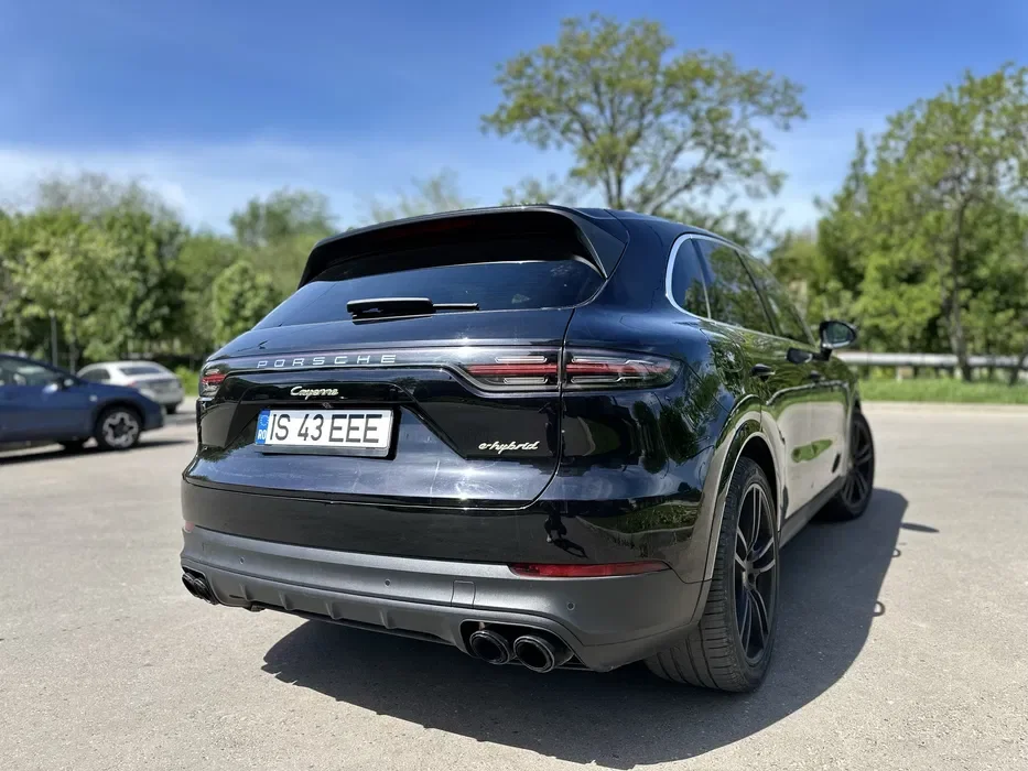 Porsche Cayenne E-Hybrid 2018 | 462 CP | 125.000 km | Istoric curat | Fără Schimb - Imagine 3
