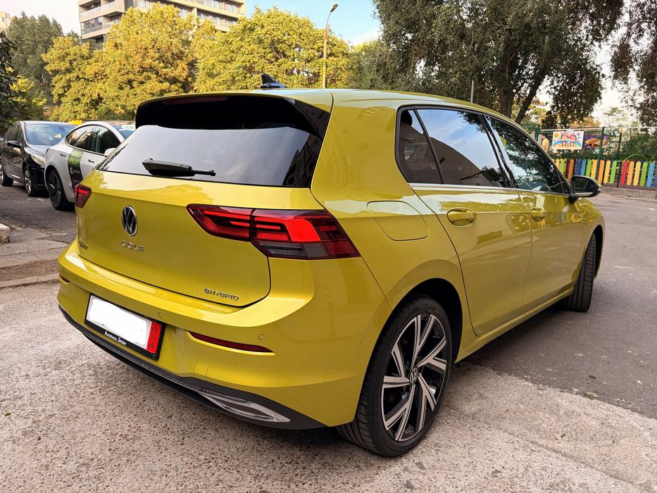 Volkswagen Golf 8 1.4 eHybrid 210 CP 2020-2024 – Piele Alcantara Romburi, Masaj, Faruri Full LED, Jante R20 - Imagine 3