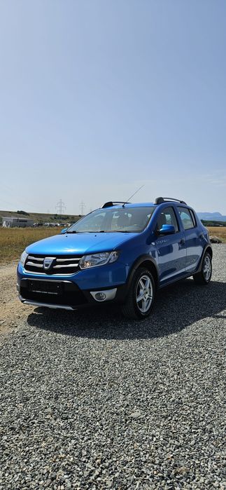 Dacia Sandero Stepway 1.5 dCi (90 CP) – Euro 5 (An 2014) | Navigație, Clima, Cârlig | Carte service la zi - Imagine 8