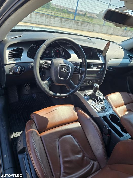 Audi A4 B8 2010, Unic Proprietar România din 2014, Interior Piele, Scaune S-Line, Încălzire în scaune - Imagine 6